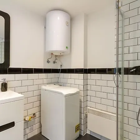 Bright Design Riverside By Nw Apartment *