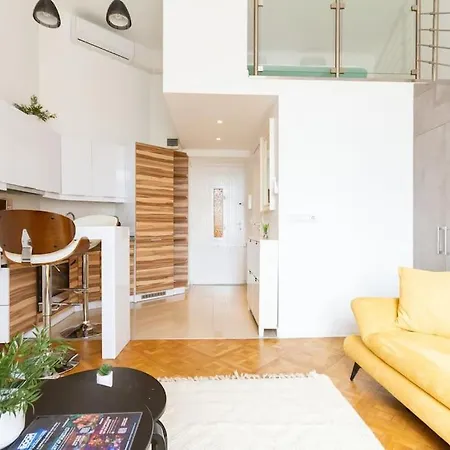 Bright Design Riverside By Nw