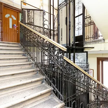 Bright Design Riverside By Nw