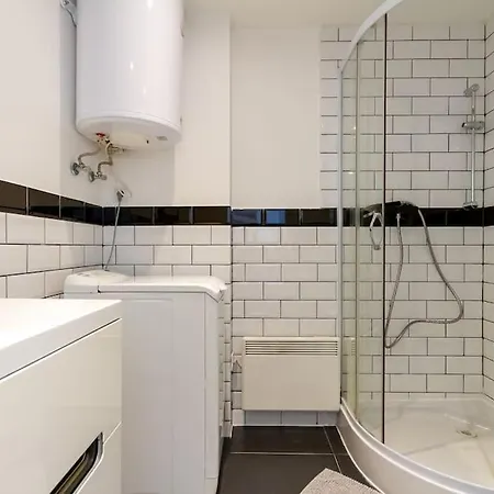 Bright Design Riverside By Nw